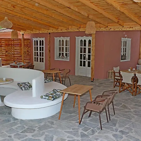 Kristal Hotel