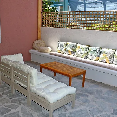 Kristal Hotel Prínos